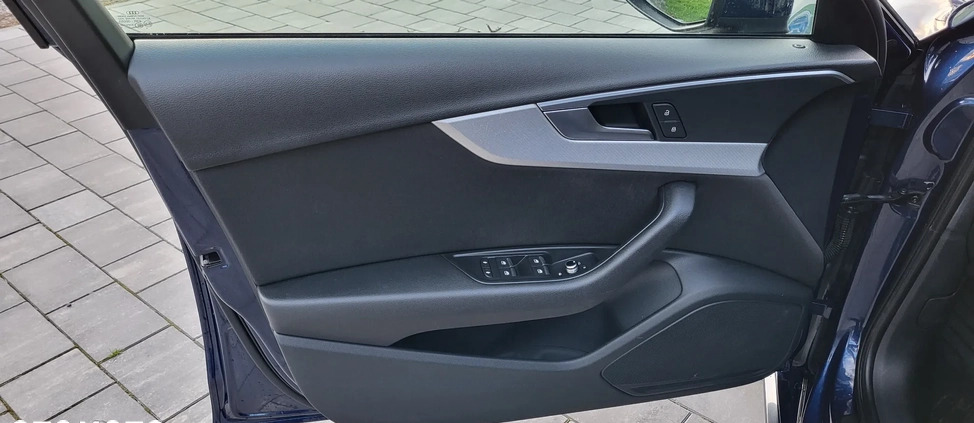 Audi A4 cena 78000 przebieg: 217000, rok produkcji 2016 z Konstantynów Łódzki małe 781